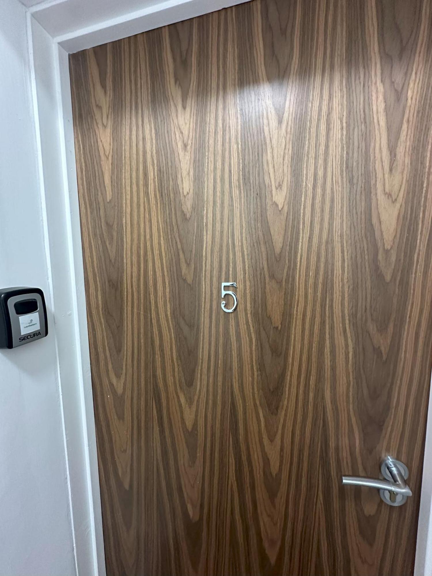 Sea View Apartment Уайтхейвън Екстериор снимка